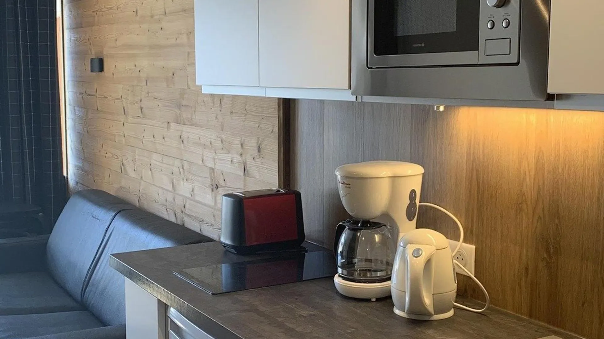 Διαμέρισμα Studio Pour 4 A L'Alpe D'Huez - Proche Pistes Et Commerces, Terrasse Sud, Tv, Casier A Skis - Fr-1-405-218